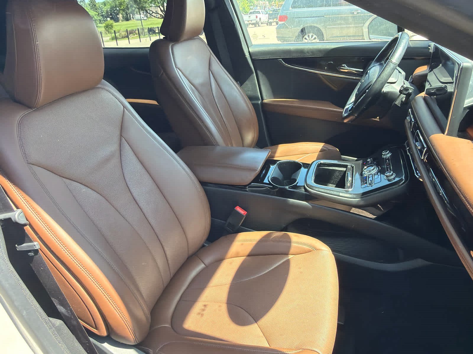 Used 2022 Lincoln Nautilus Reserve AWD/4WD image 6