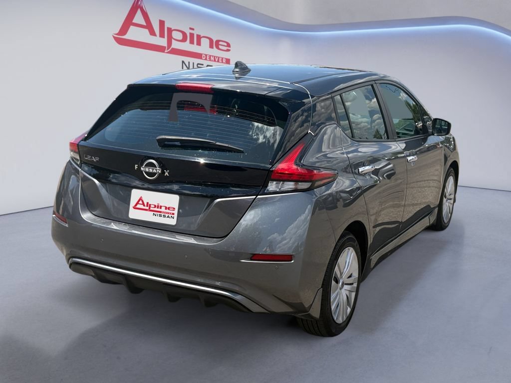 Used 2024 Nissan Leaf S FWD image 5