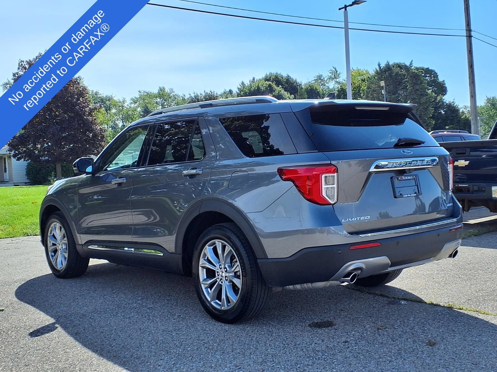 Used 2023 Ford Explorer Limited w/ Limited Technology Package AWD/4WD image 8
