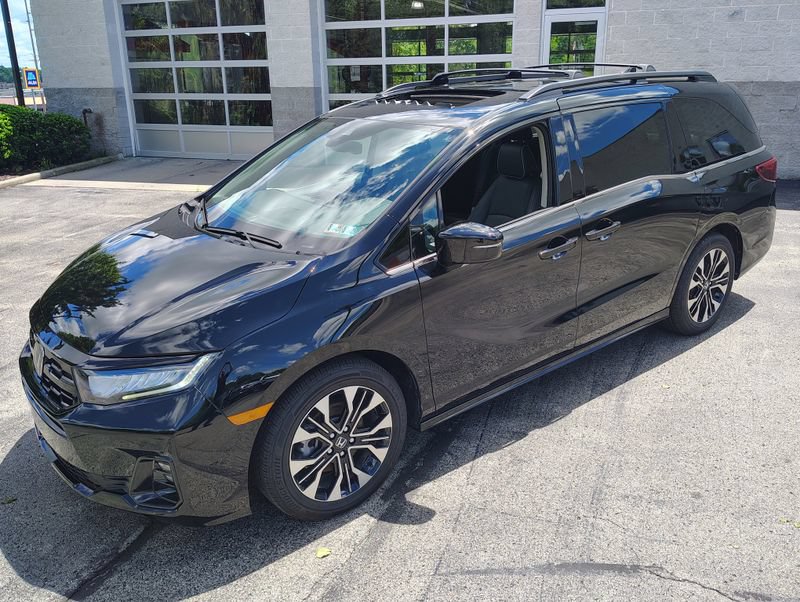 Used 2025 Honda Odyssey Elite image 11
