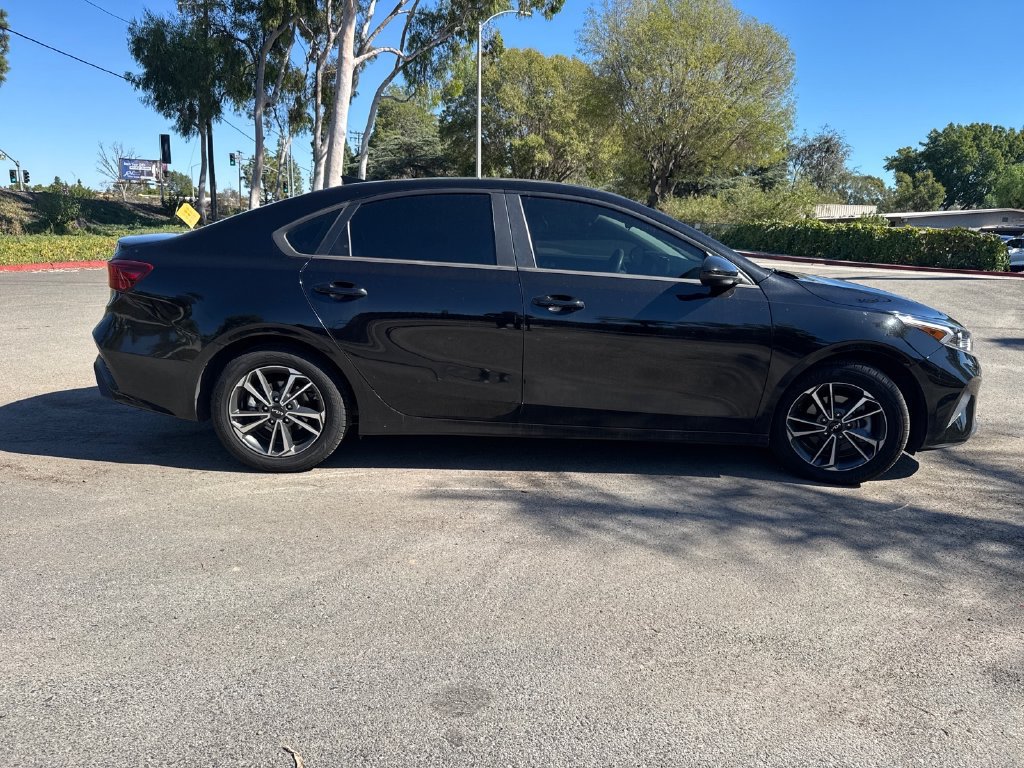 Certified 2022 Kia Forte LXS FWD image 6