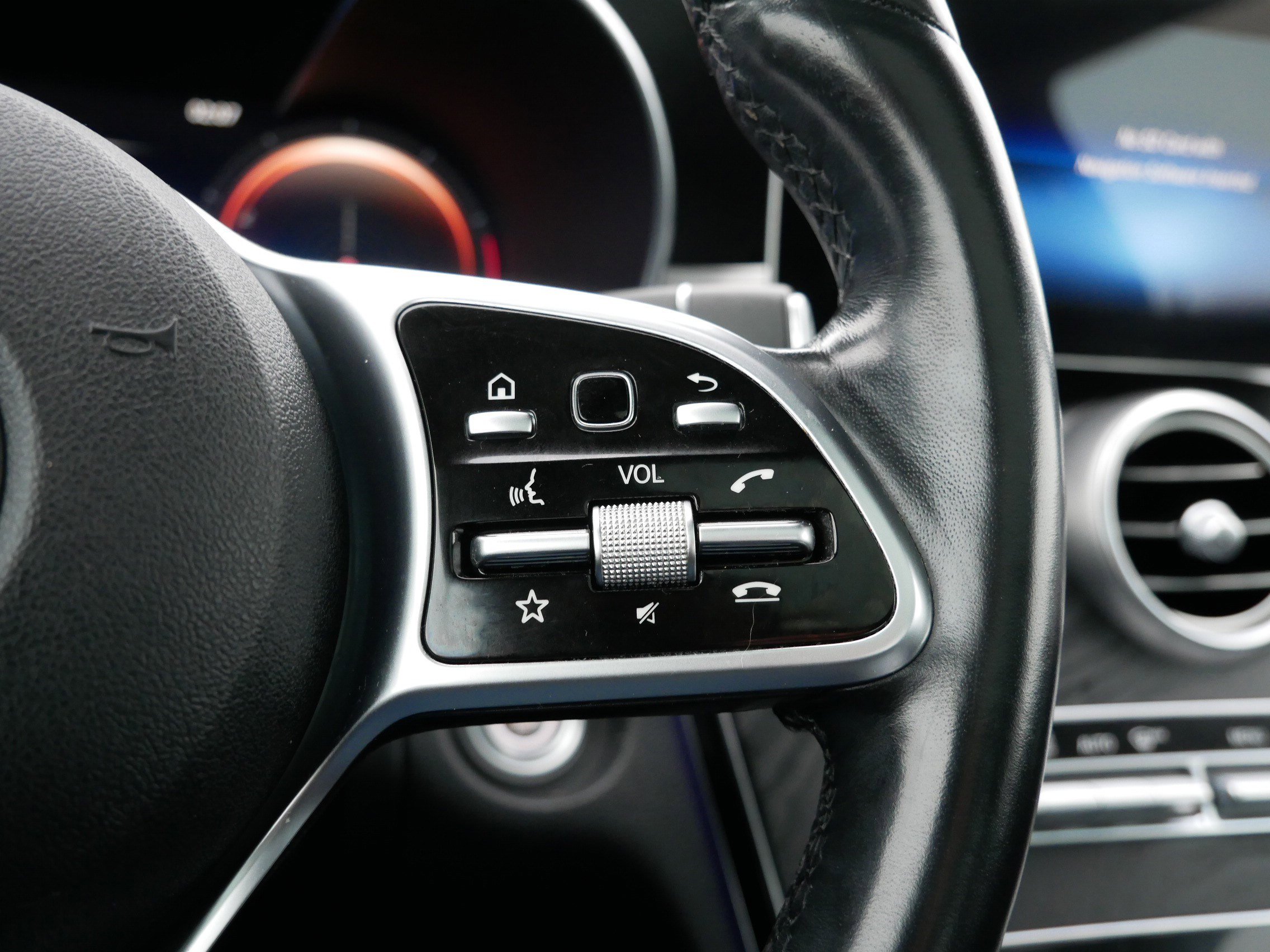 Used 2020 Mercedes-Benz C 300 4MATIC Coupe image 32