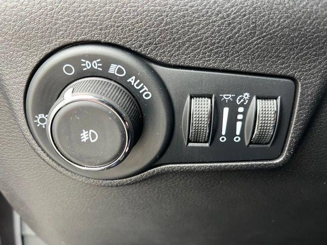 Used 2022 Jeep Compass Latitude AWD/4WD image 14