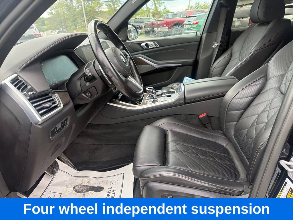 Used 2023 BMW X5 xDrive40i w/ M Sport Package AWD/4WD image 14