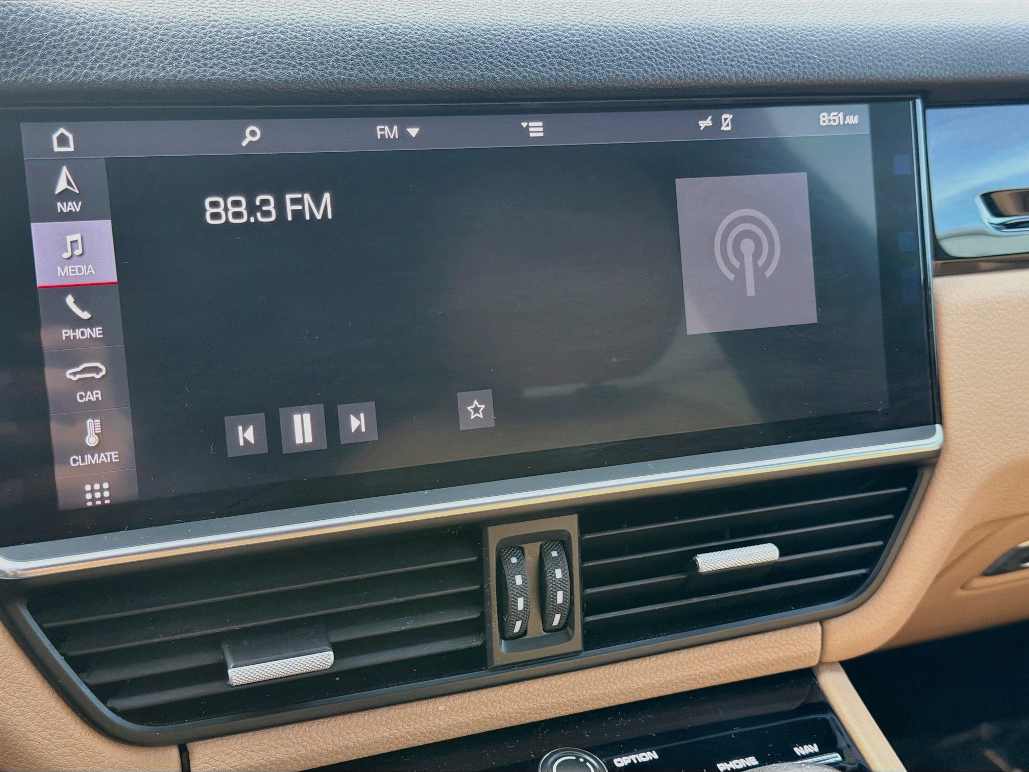 Used 2019 Porsche Cayenne AWD/4WD image 30
