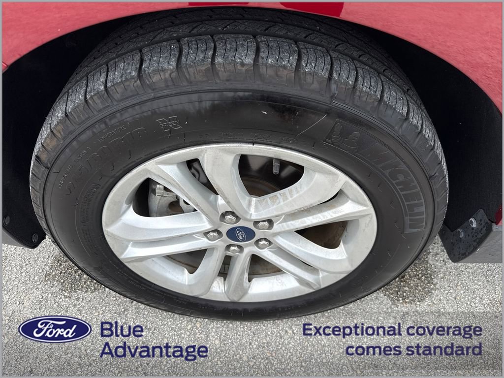 Used 2019 Ford Edge SEL w/ Equipment Group 201A FWD image 12