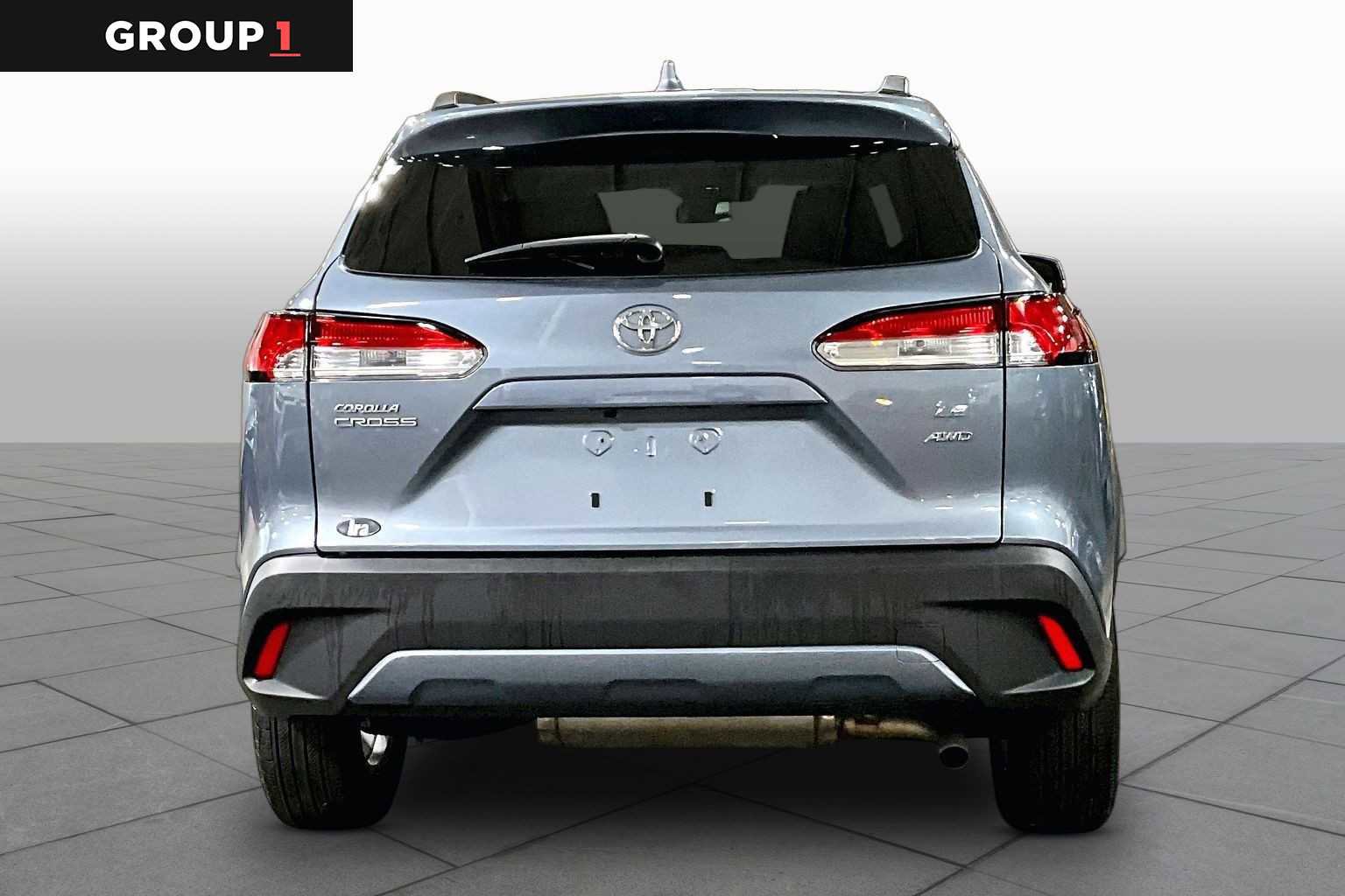 Used 2023 Toyota Corolla Cross LE w/ Moonroof Package AWD/4WD image 5