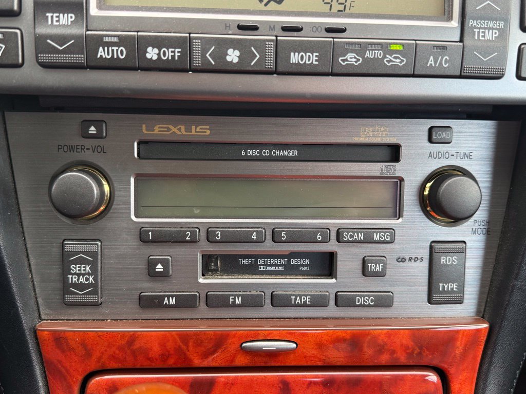 Used 2002 Lexus SC 430 Convertible RWD image 18