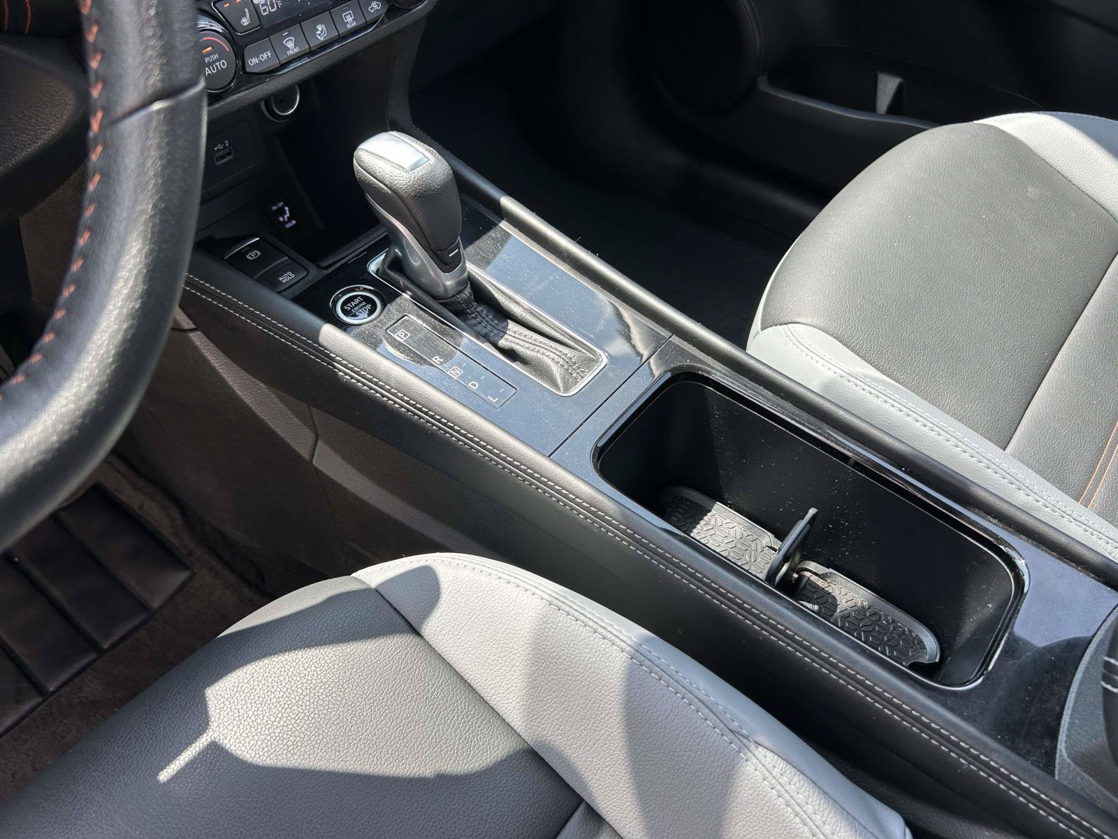 Used 2021 Nissan Kicks SR w/ SR Premium Package FWD image 15