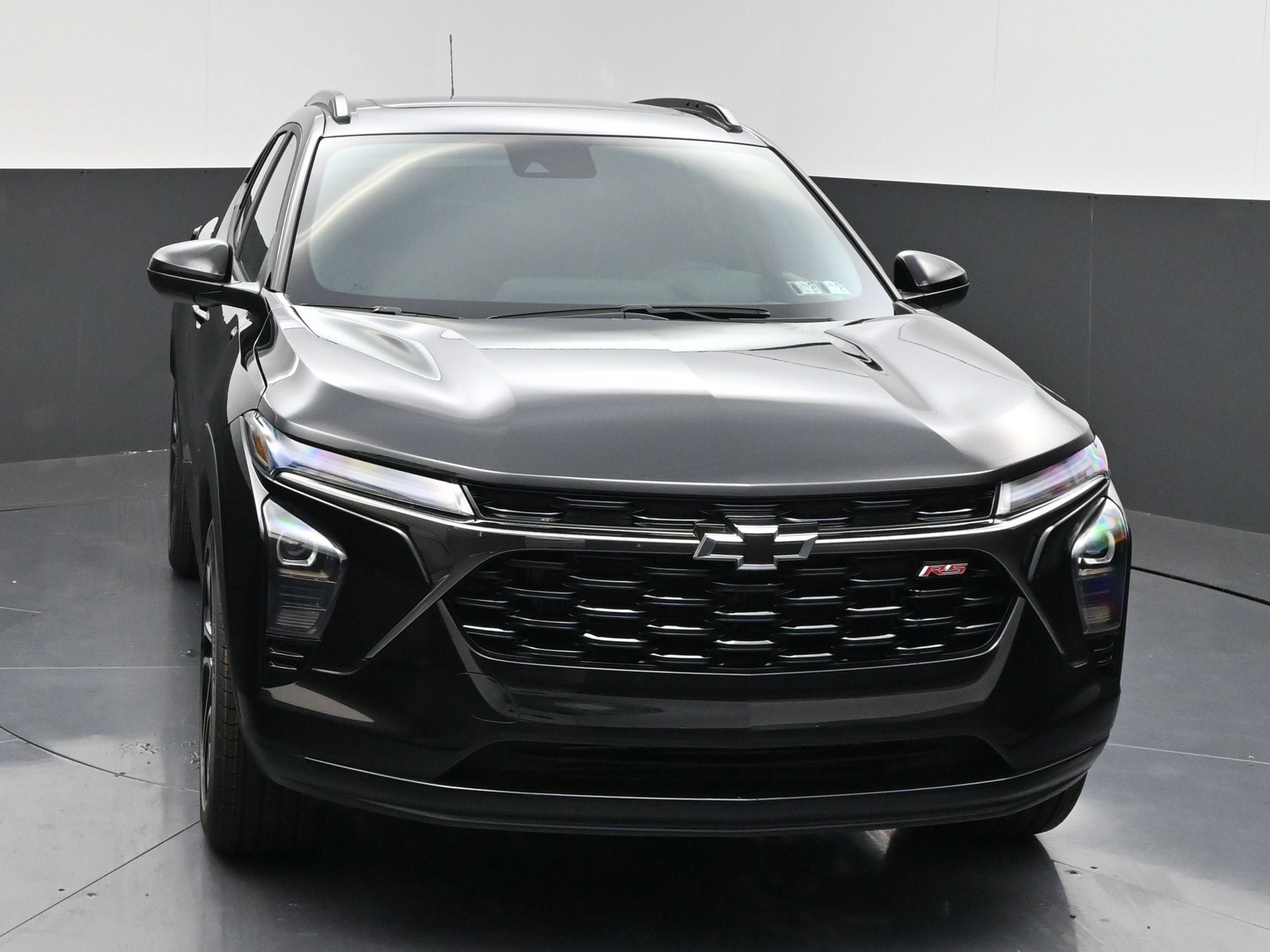 New 2026 Chevrolet Trax RS w/ Sunroof Package FWD image 3