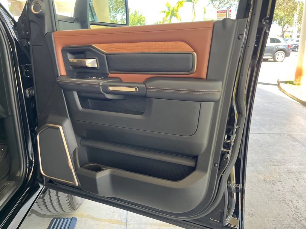 Certified 2024 RAM 2500 Limited AWD/4WD image 30
