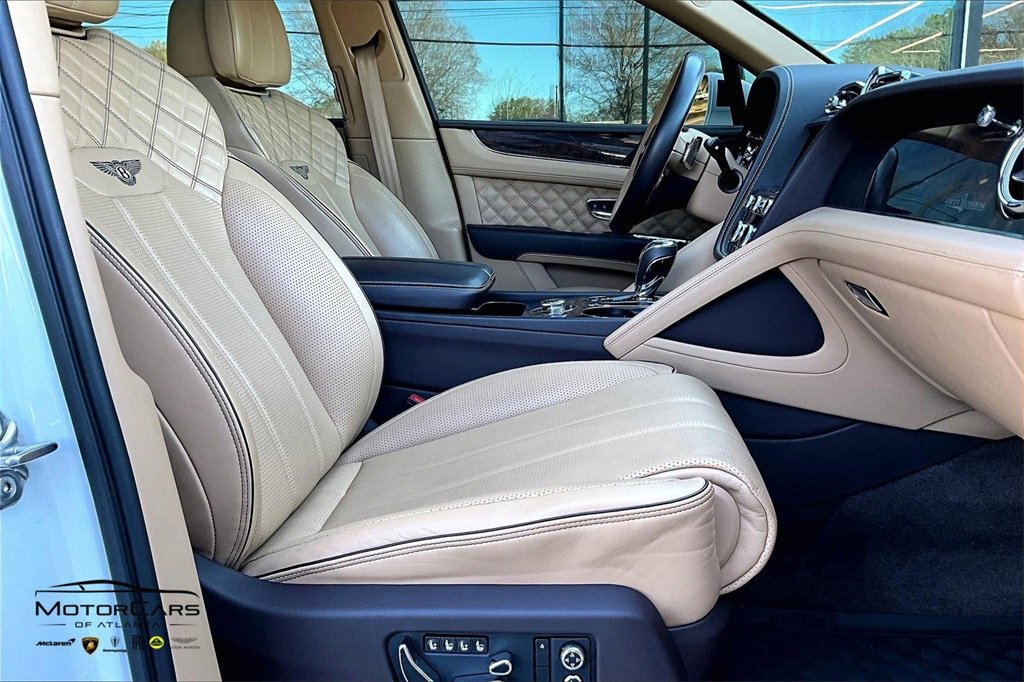 Used 2021 Bentley Bentayga image 9