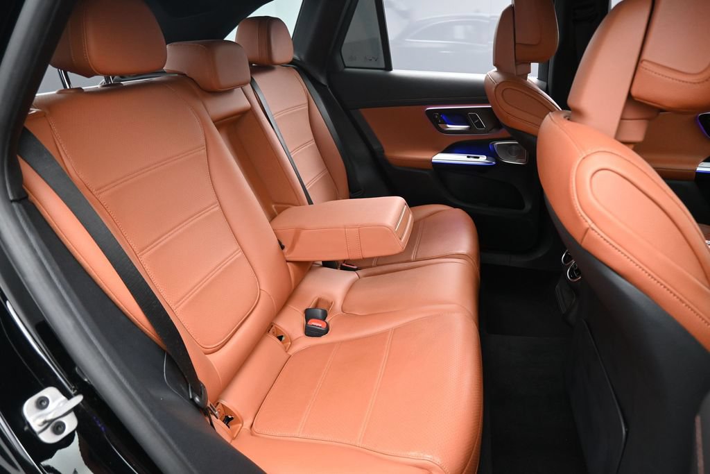 Used 2023 Mercedes-Benz GLC 300 4MATIC w/ Exclusive Trim Package image 29
