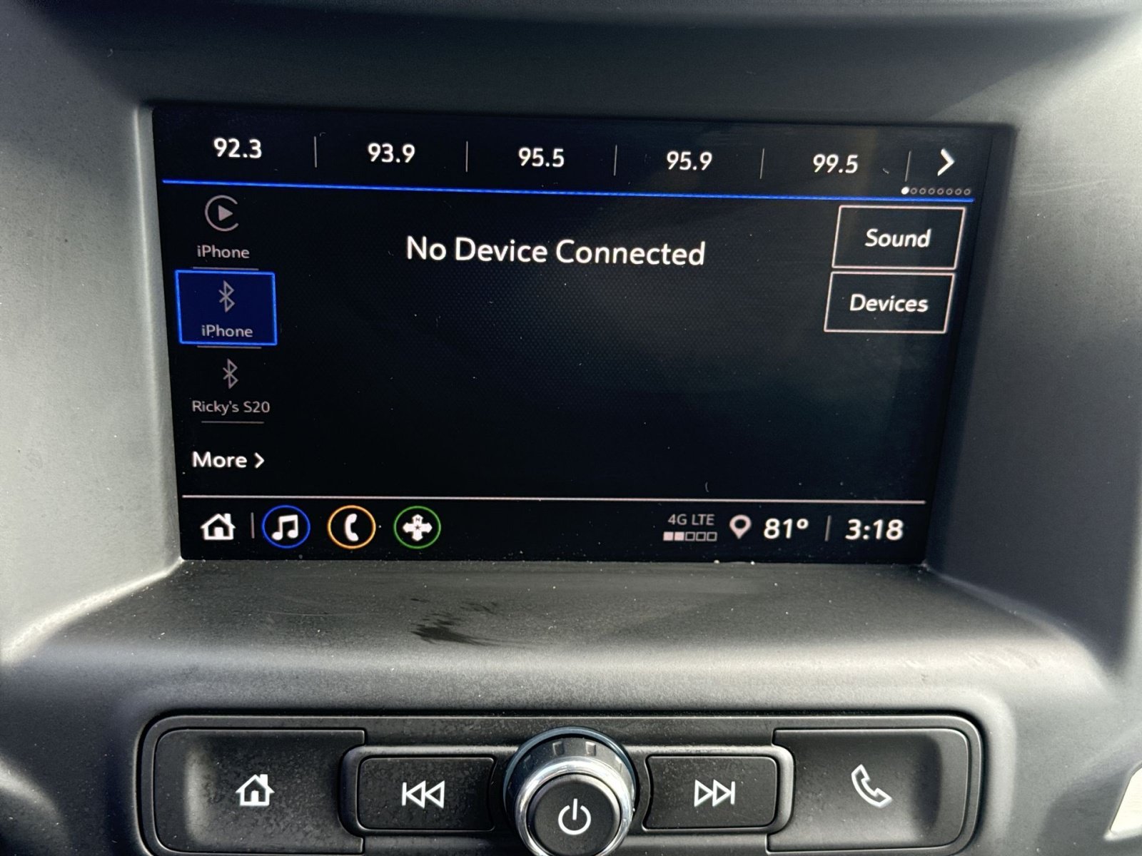 Used 2022 GMC Terrain SLE FWD image 19
