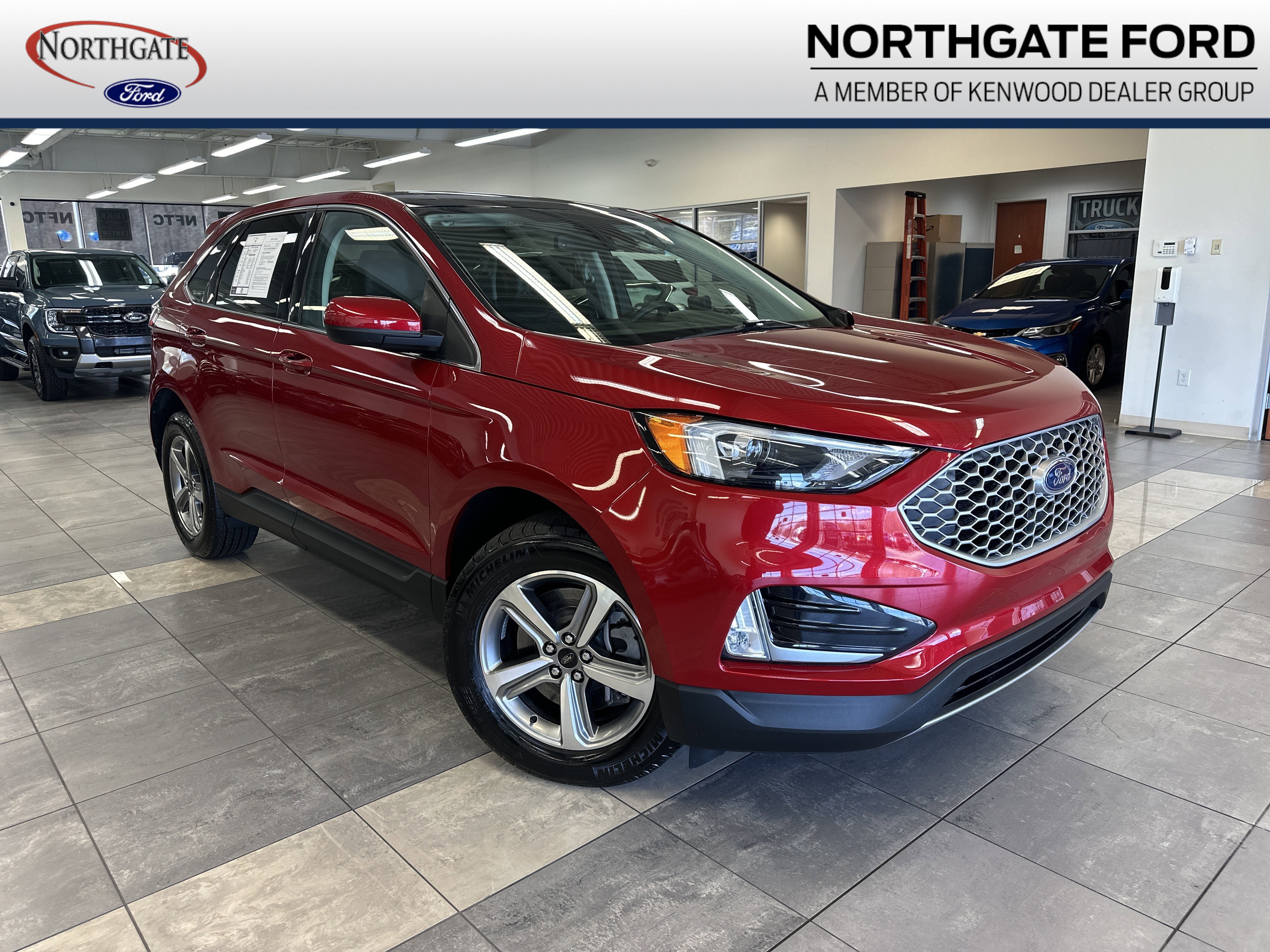 Used 2024 Ford Edge SEL w/ Convenience Package