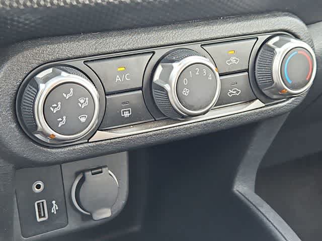Used 2022 Nissan Kicks S FWD image 24