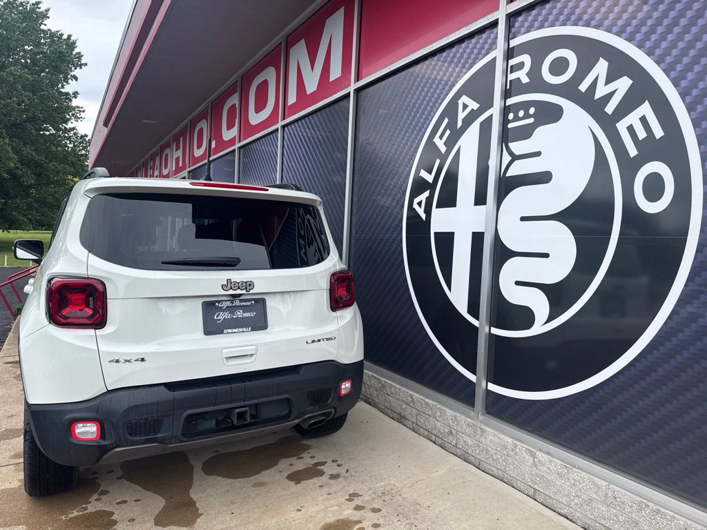 Used 2020 Jeep Renegade Limited w/ UConnect 8.4 Nav Group AWD/4WD image 12