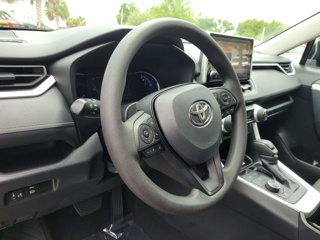 Used 2024 Toyota RAV4 AWD Hybrid image 17