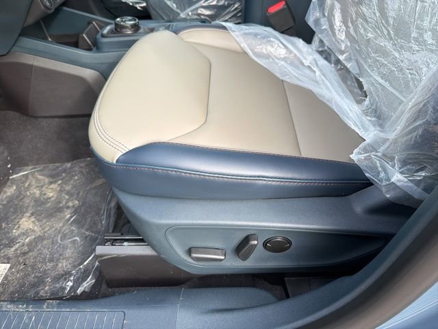 New 2026 Ford Maverick Lariat w/ 4K Tow Package image 14