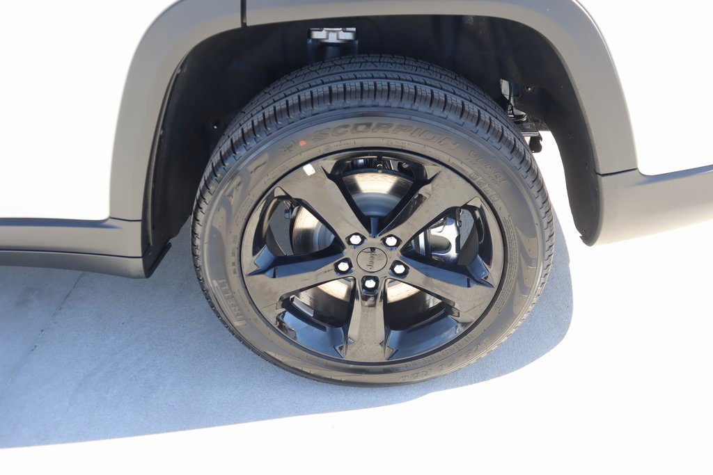 New 2025 Jeep Grand Cherokee L Limited w/ Black Appearance Package image 21