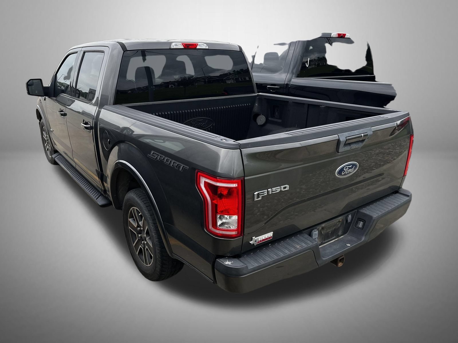 Used 2016 Ford F150 XLT w/ Equipment Group 301A Mid RWD image 4