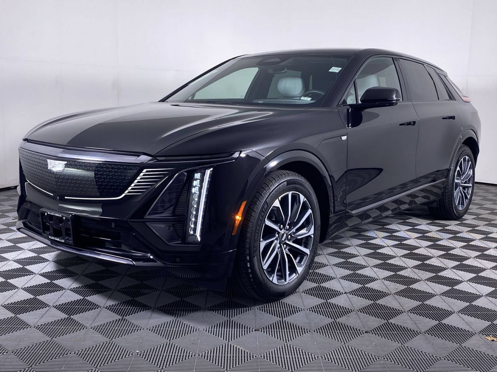 Certified 2024 Cadillac Lyriq Sport AWD/4WD image 17