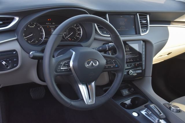 Used 2025 INFINITI QX50 Luxe AWD/4WD image 15