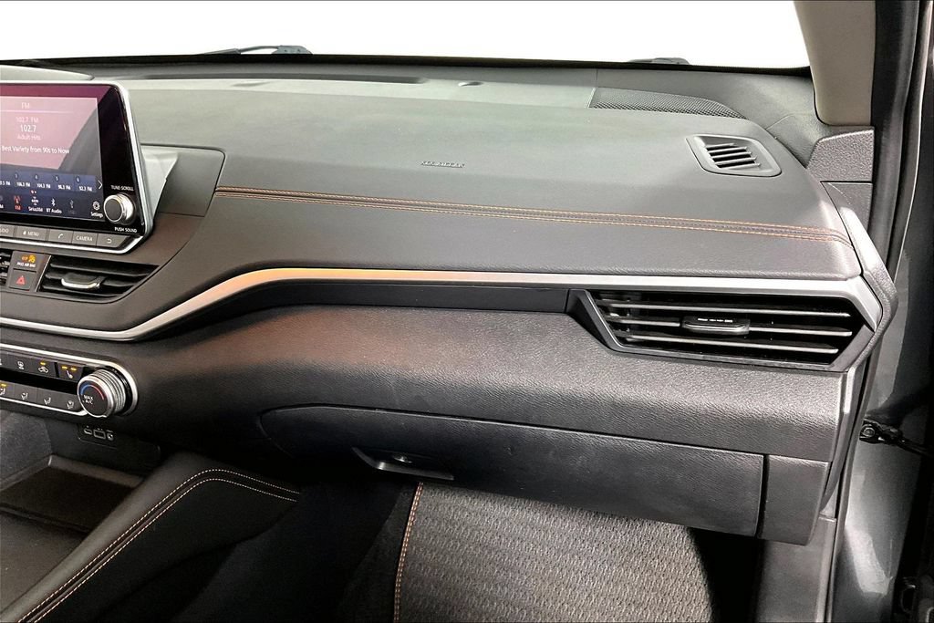 Used 2019 Nissan Altima 2.5 SR w/ SR Premium Package FWD image 16