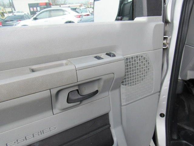 Used 2014 Ford E-350 and Econoline 350 XL w/ Power Windows & Locks Group RWD image 10