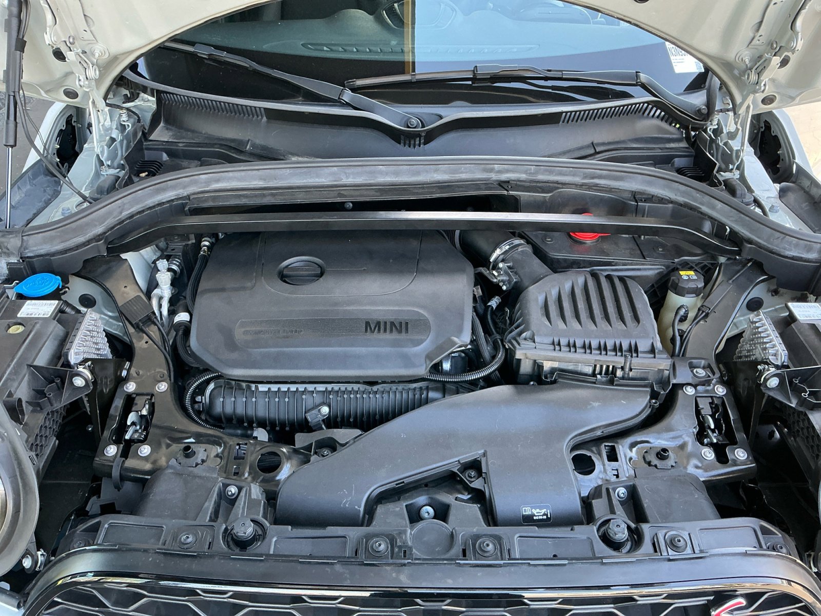 Used 2022 MINI Cooper Countryman S w/ Premium Package image 17