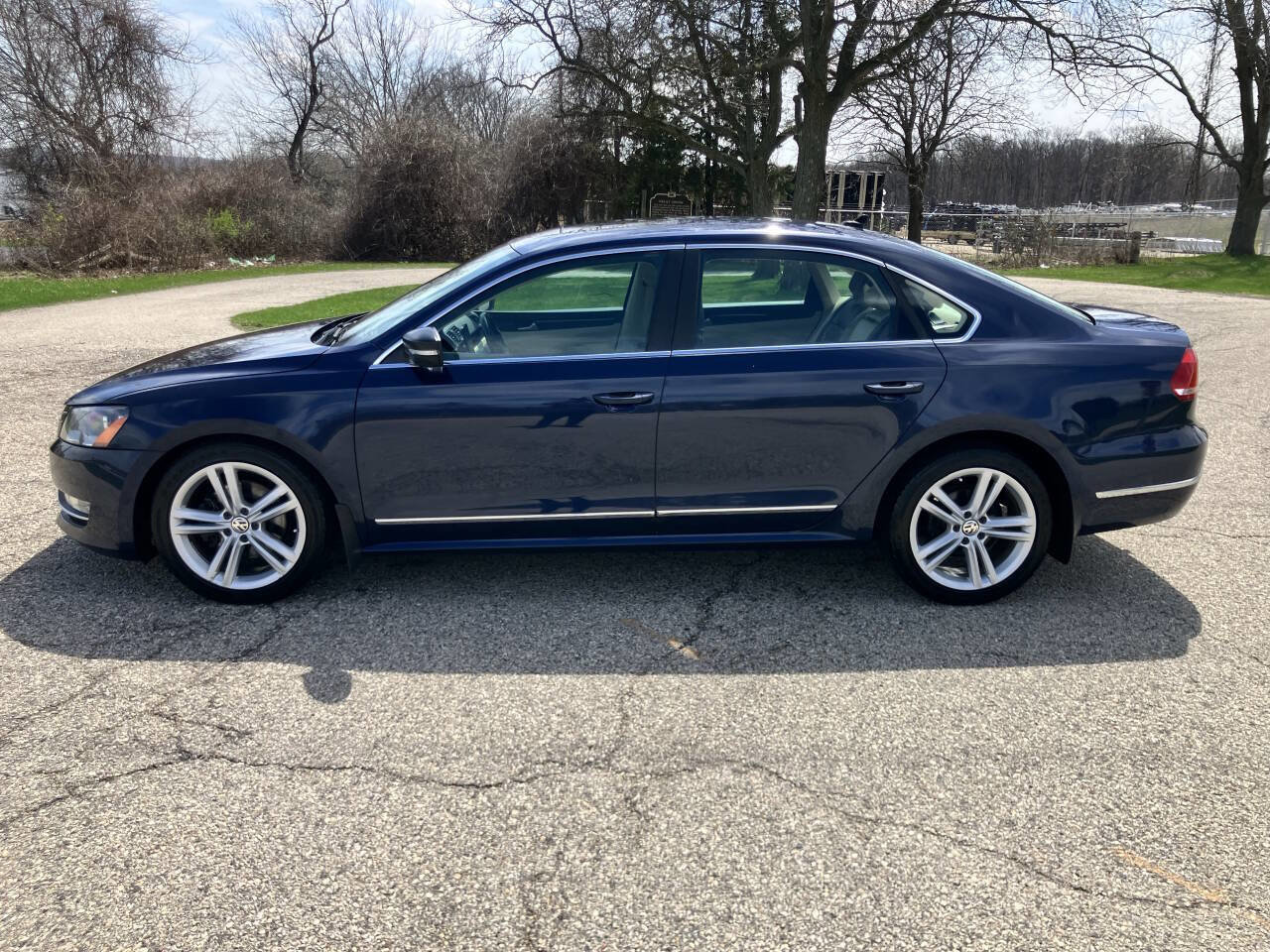 Used 2014 Volkswagen Passat TDI SEL Premium FWD image 2