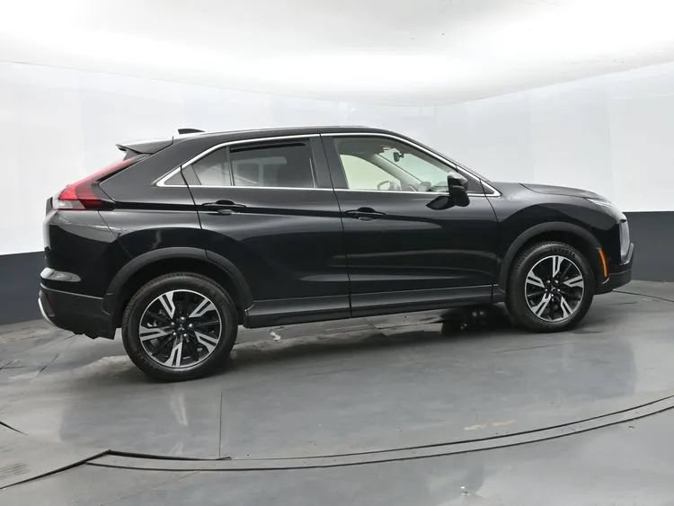 Used 2024 Mitsubishi Eclipse Cross SE AWD/4WD image 4