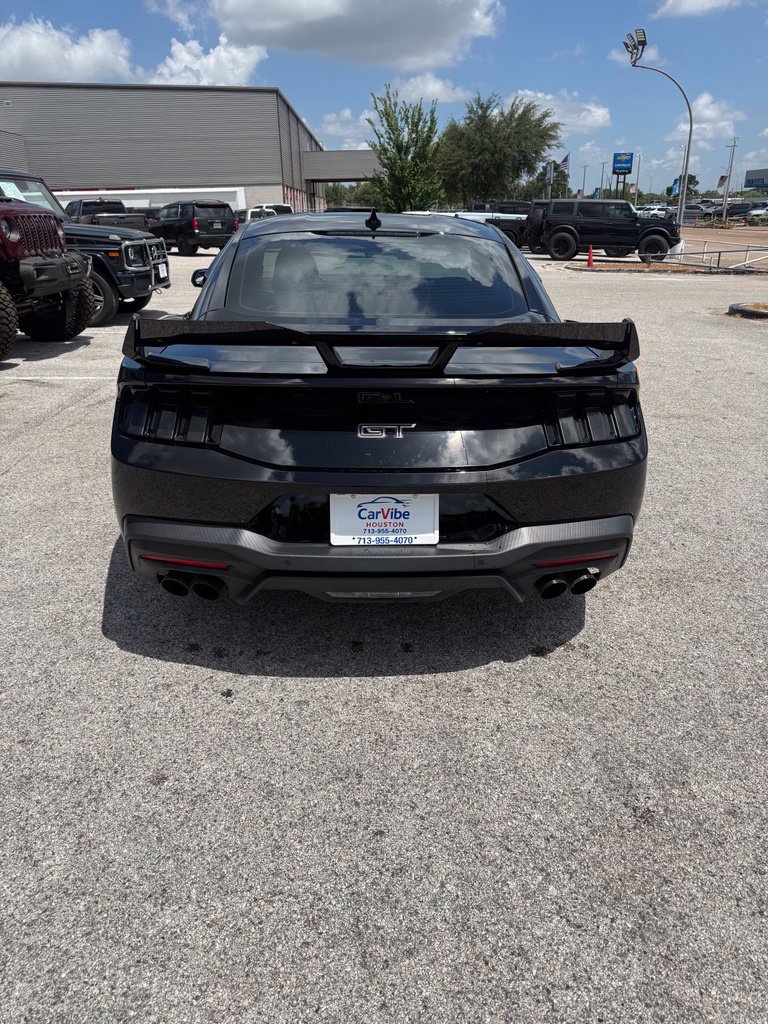 Used 2025 Ford Mustang GT Premium RWD image 6