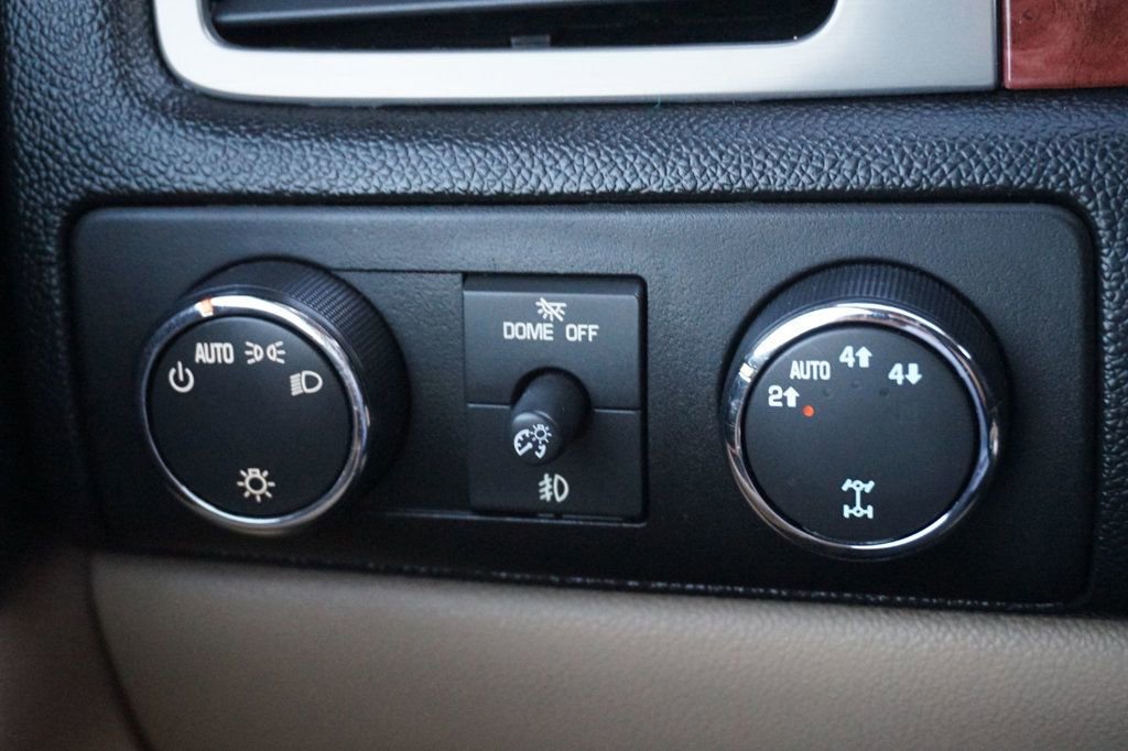 Used 2008 Chevrolet Tahoe LTZ w/ LTZ Preferred Equipment Group image 26