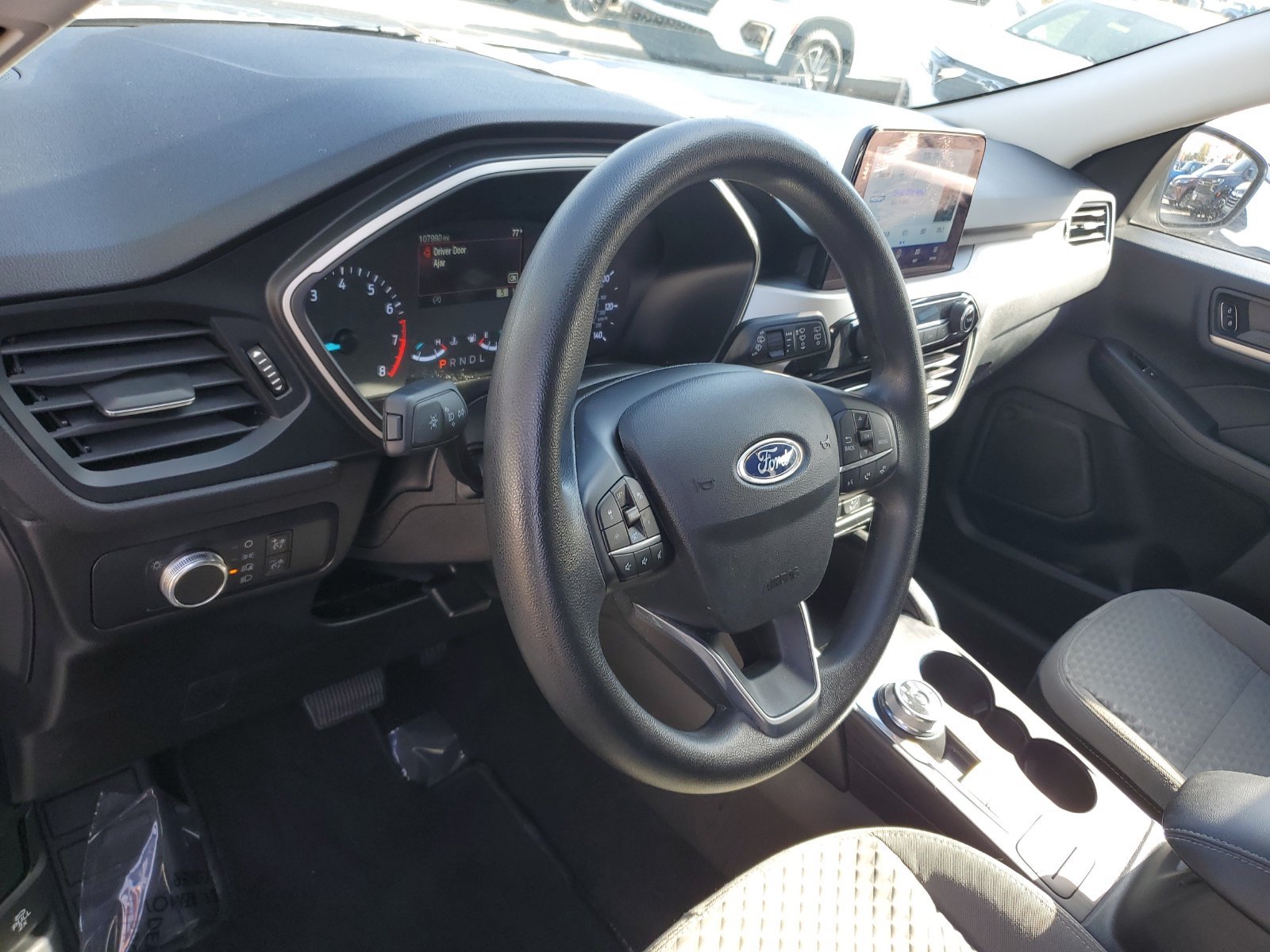 Used 2022 Ford Escape SE FWD image 17