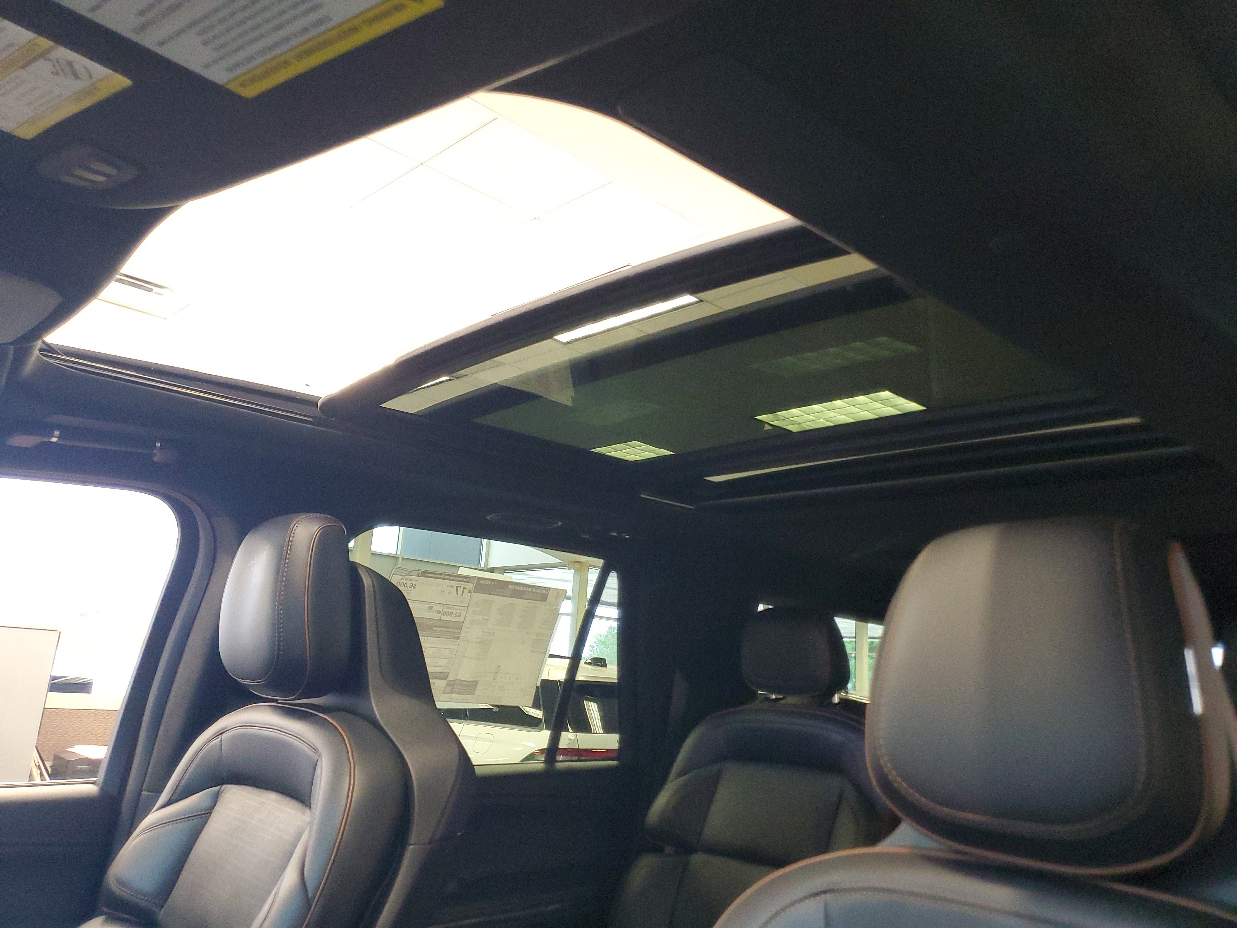 New 2026 Lincoln Navigator L Black Label AWD/4WD image 11