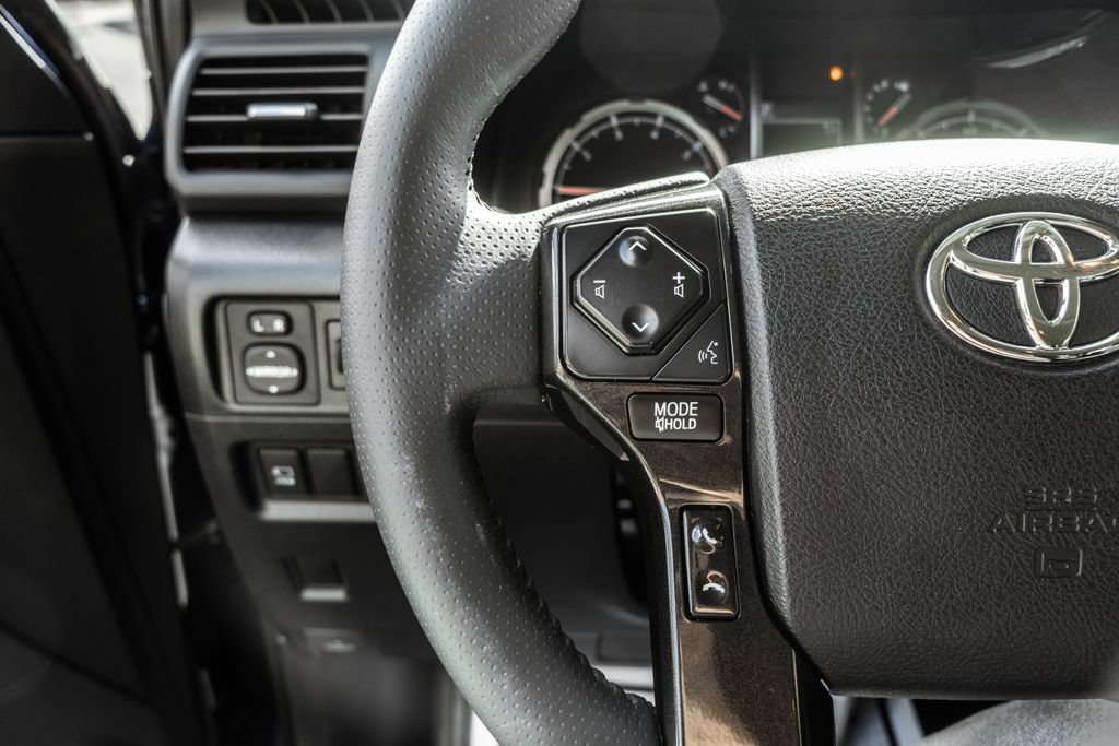 Used 2022 Toyota 4Runner TRD Off-Road Premium AWD/4WD image 23