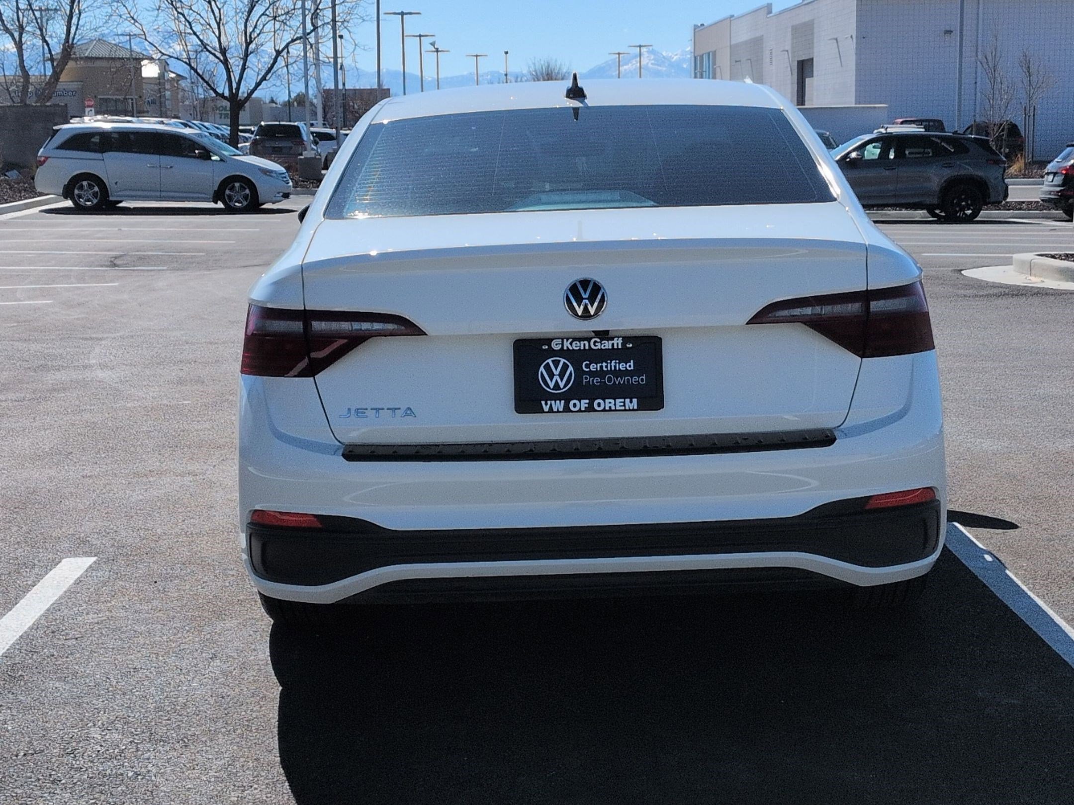 Used 2023 Volkswagen Jetta Sport image 7