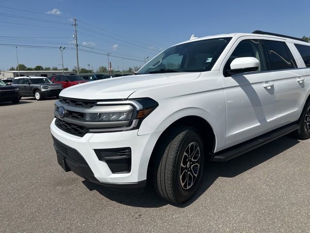 Used 2024 Ford Expedition Max XLT image 33