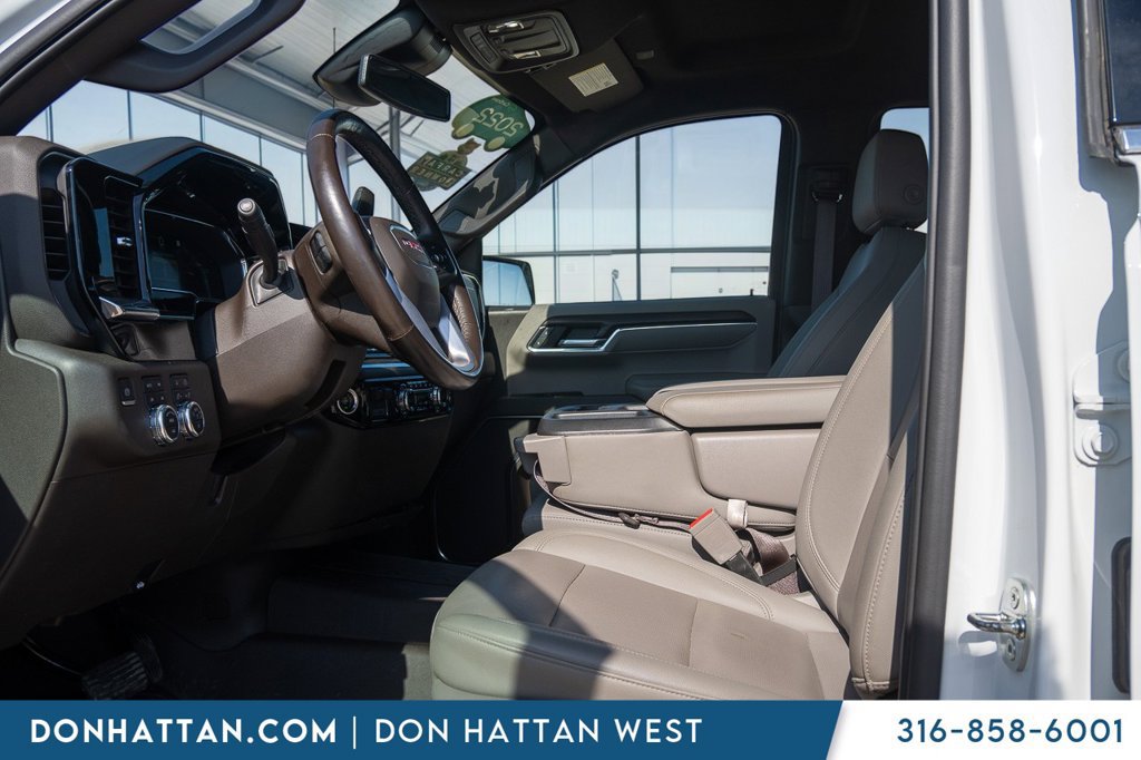 Used 2022 GMC Sierra 1500 SLT AWD/4WD image 3