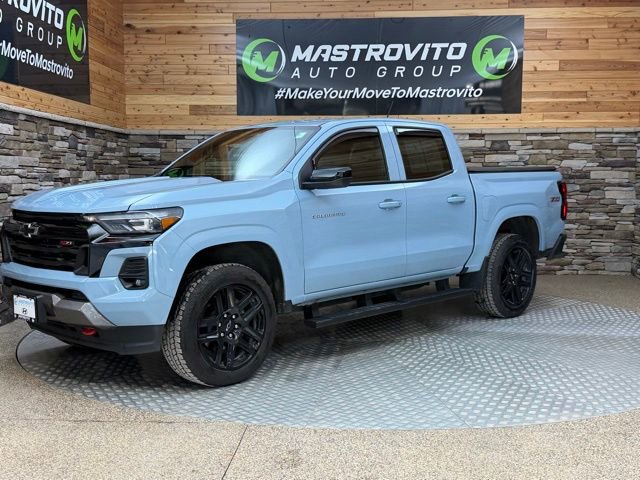 Used 2025 Chevrolet Colorado Z71 w/ Z71 Convenience Package 2 AWD/4WD image 5