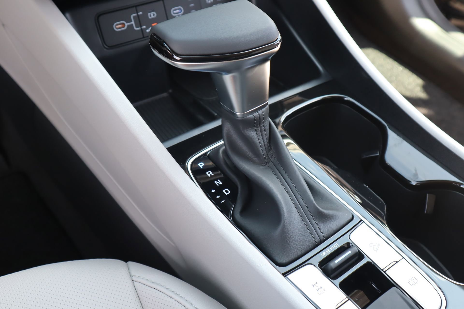 New 2026 Hyundai Tucson SEL image 16