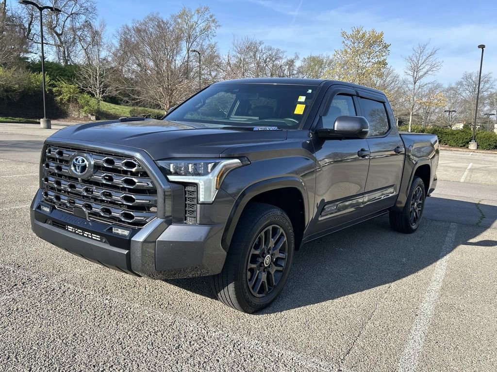 Used 2024 Toyota Tundra Platinum AWD/4WD image 3
