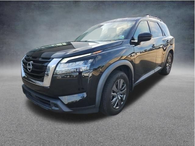 Used 2022 Nissan Pathfinder SV w/ SV Premium Package FWD image 4