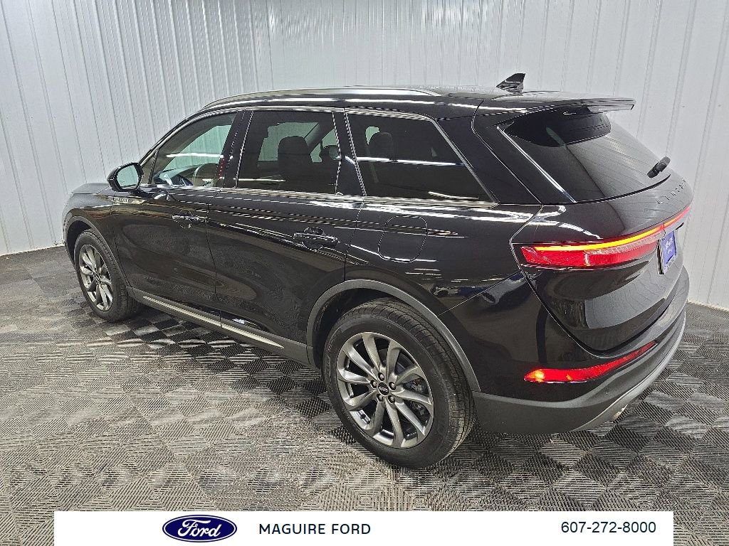Used 2021 Lincoln Corsair AWD w/ Premium Package image 11