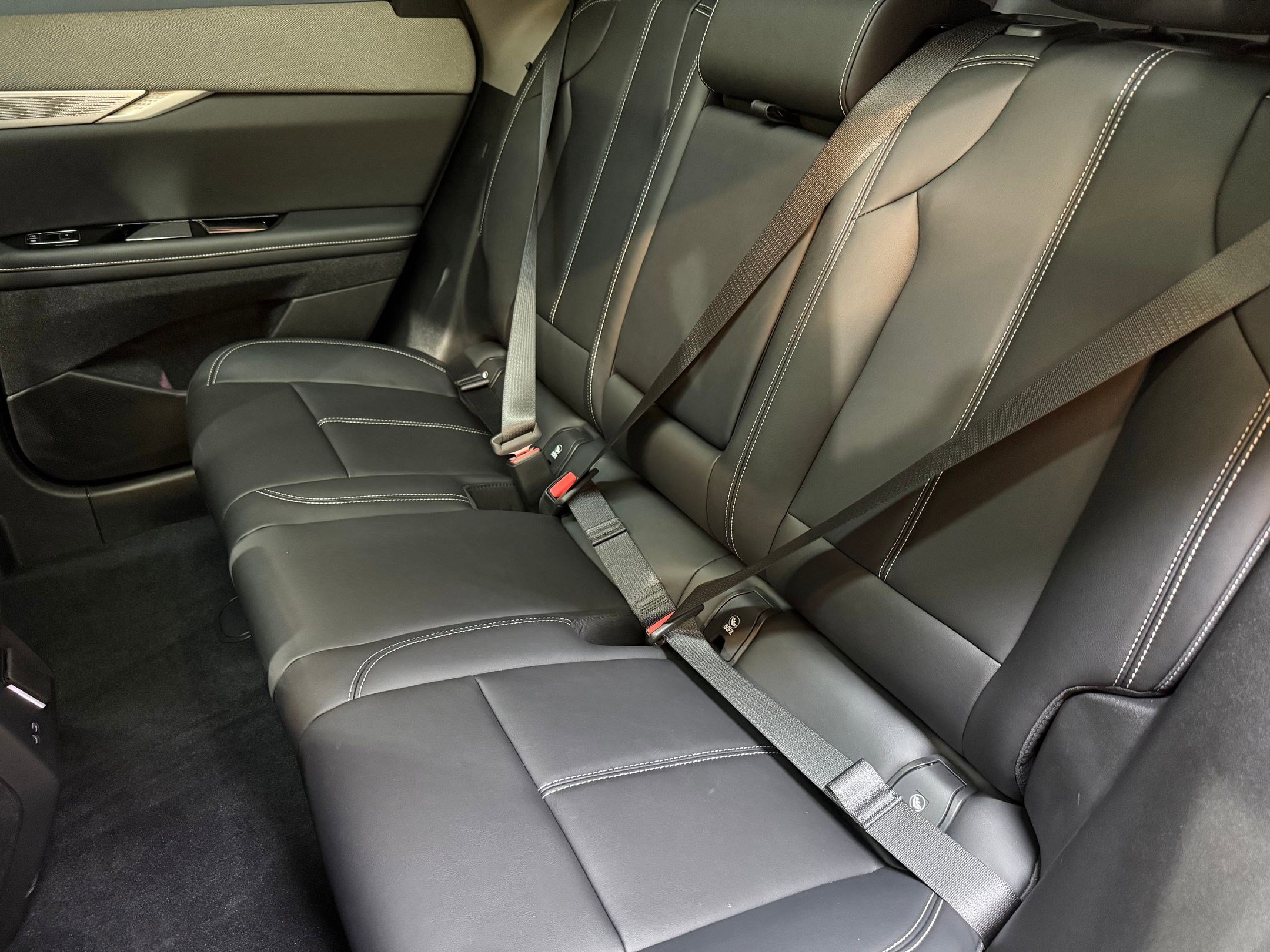 New 2026 Cadillac Optiq Sport 1 image 42