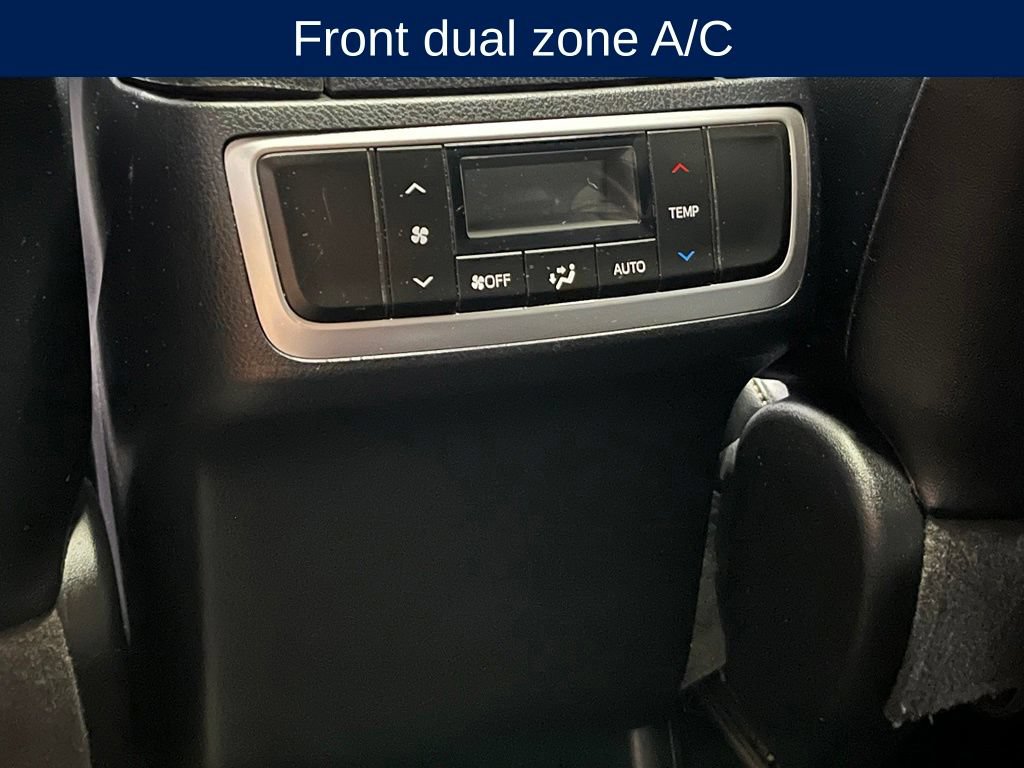 Used 2018 Toyota Highlander XLE AWD/4WD image 10
