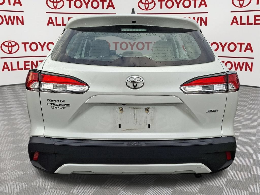 Used 2023 Toyota Corolla Cross L AWD/4WD image 7