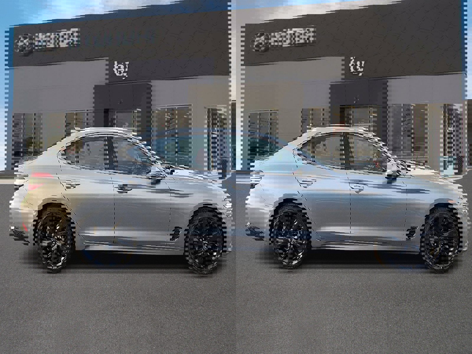 Used 2023 Genesis G70 2.0T w/ Sport Prestige Package image 3