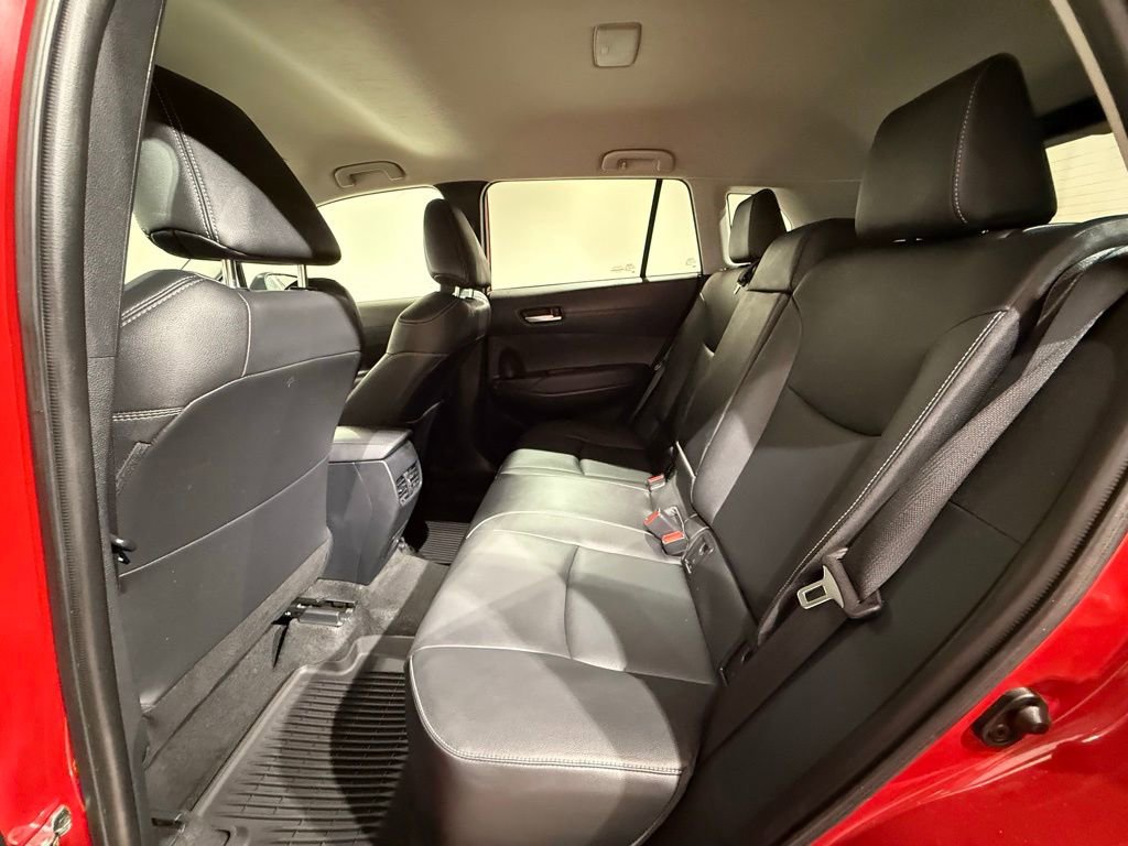 Certified 2023 Toyota Corolla Cross XLE image 18